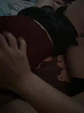 Helena-a – Naživo chatovacia miestnosť
