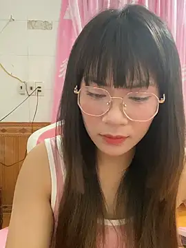 -Lyly_69 Webcam Show