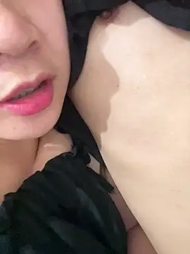 -Lyly_69 网络视讯表演