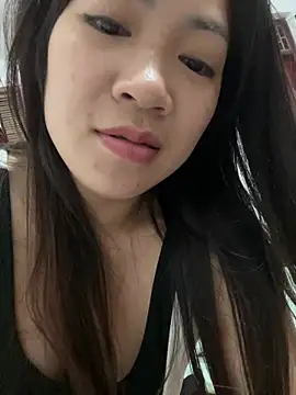 -Lyly_69 Pertunjukan Webcam