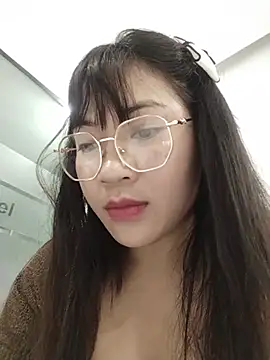 -Lyly_69 Pertunjukan Webcam