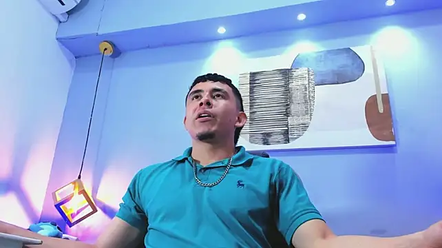 Show modela Eross_Santy na web-kameri