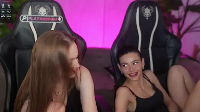Ella_054's Live XXX Chat