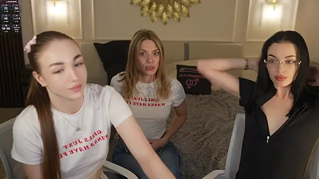 Ella_054 Webcam Show