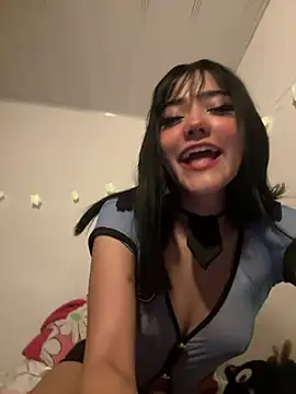 ela_petit Chat XXX in diretta