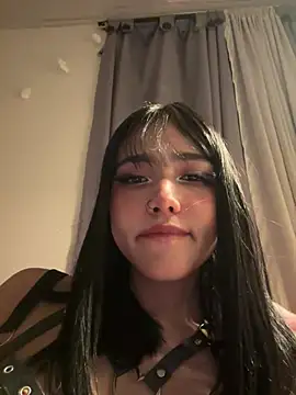 ela_petit Chat XXX in diretta