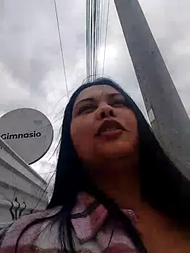 Alessandraa- Chat XXX in diretta