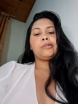 Alessandraa- Chat XXX in diretta