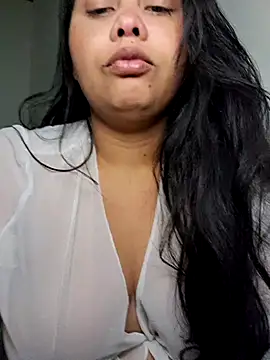 Chatroom XXX en direct de Alessandraa-