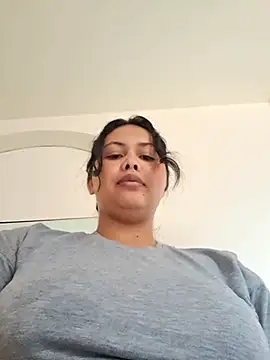Alessandraa-'s Live XXX Chat