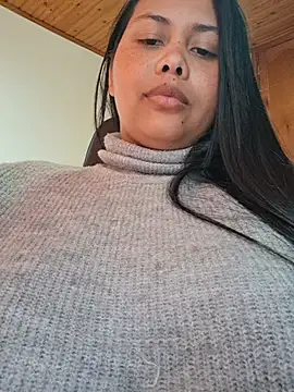 Alessandraa-'s Live XXX Chat