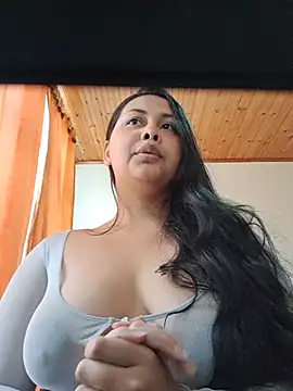 Alessandraa- Chat XXX in diretta