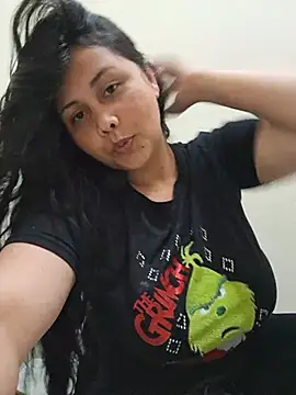 Alessandraa- Webcamshow