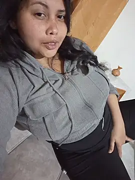 Alessandraa- Webcamshow