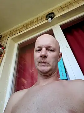Show modela Akunamatata321 na web-kameri