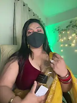 Indian_queen007 Adlı Modelin Canlı XXX Sohbeti