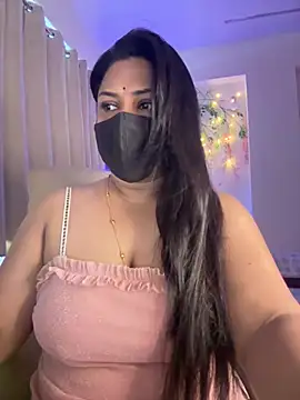 צ'אט XXX בשידור חי של Indian_queen007