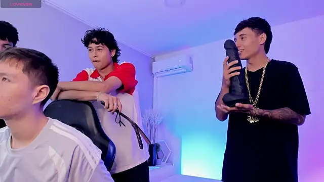 Handsomeboyss19 Show Webcam