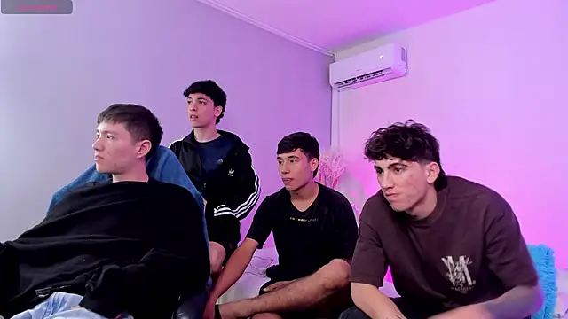 Show modela Handsomeboyss19 na web-kameri