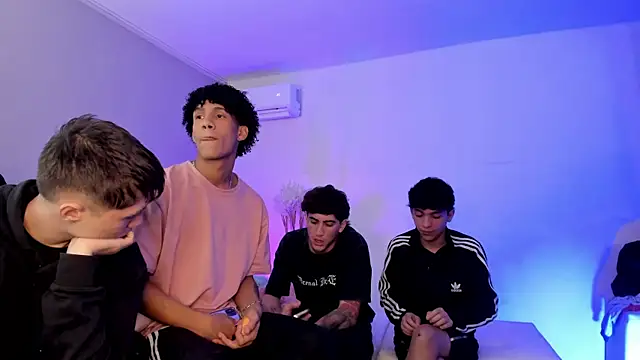 Handsomeboyss19 Webcam-Show