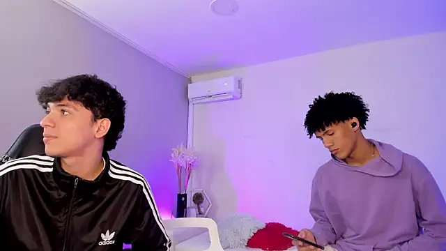 Handsomeboyss19 Webcam show