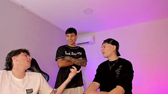 Handsomeboyss19 Webcam Show