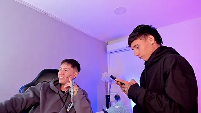 Handsomeboyss19: вебкам-шоу