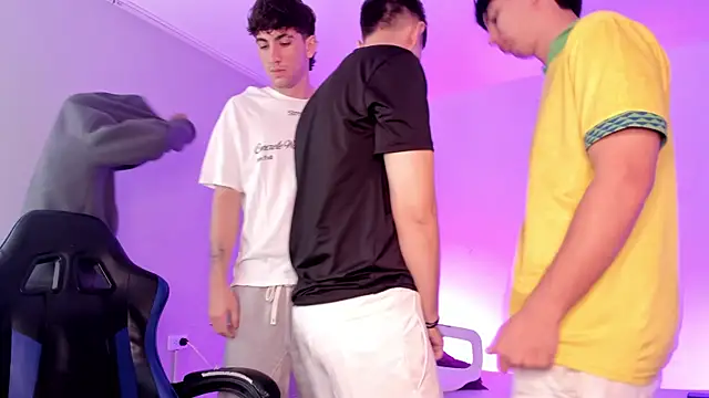 Handsomeboyss19 Webcam-Show