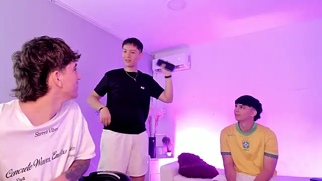Handsomeboyss19 – webcam-show