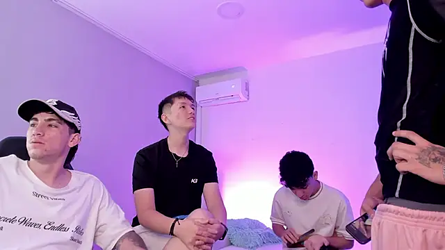 Handsomeboyss19 Webcamshow