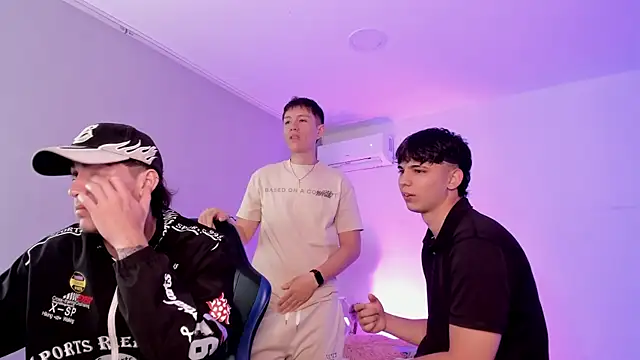Handsomeboyss19 Webcam Show