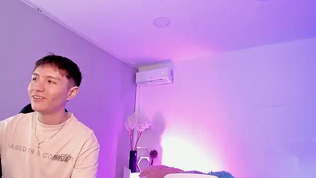Handsomeboyss19 webcam show