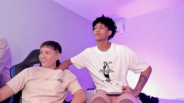 Handsomeboyss19 Show Webcam