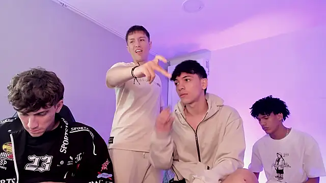 Handsomeboyss19 网络视讯表演
