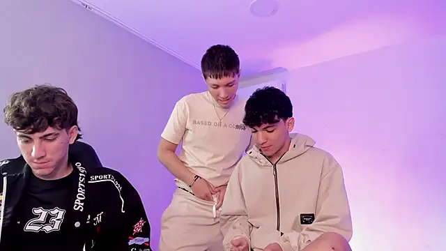 Handsomeboyss19 网络视讯表演