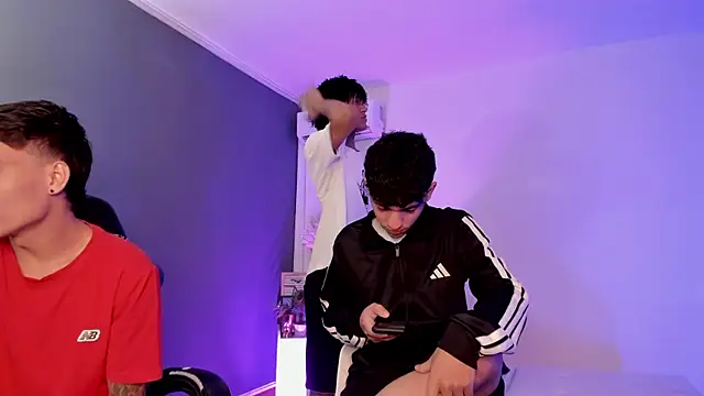 Handsomeboyss19 Webcam-Show