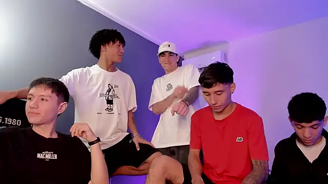 Handsomeboyss19 Webcam show