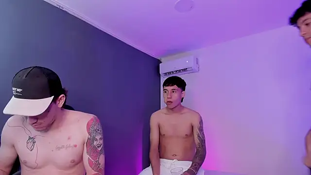 Handsomeboyss19 Webcamshow
