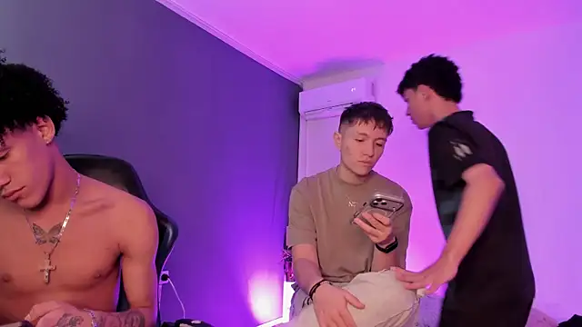 Handsomeboyss19 Webcam-Show