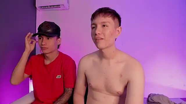 Handsomeboyss19 Adlı Modelin Web Kamerası Şovu
