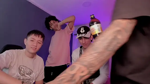 Handsomeboyss19 webkamerás műsora