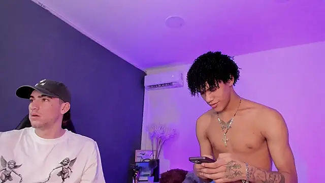Handsomeboyss19 Pertunjukan Webcam