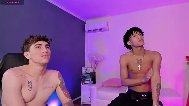Handsomeboyss19 Шоу с уебкамера