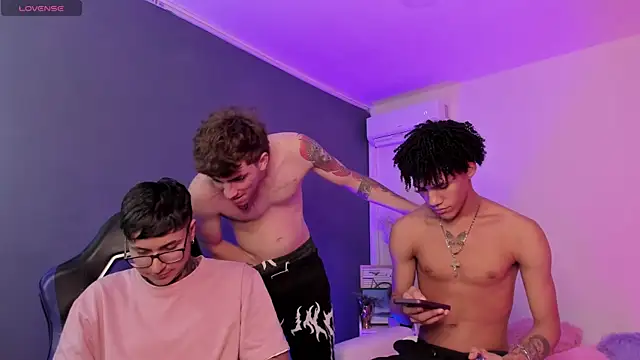 Handsomeboyss19 Show Webcam