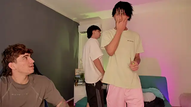 Handsomeboyss19のウェブカメラショー