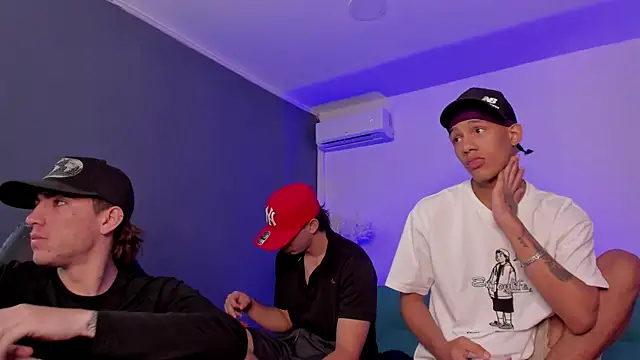 Handsomeboyss19n Webbikameraesitys