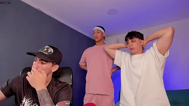 Handsomeboyss19's Webcam Show