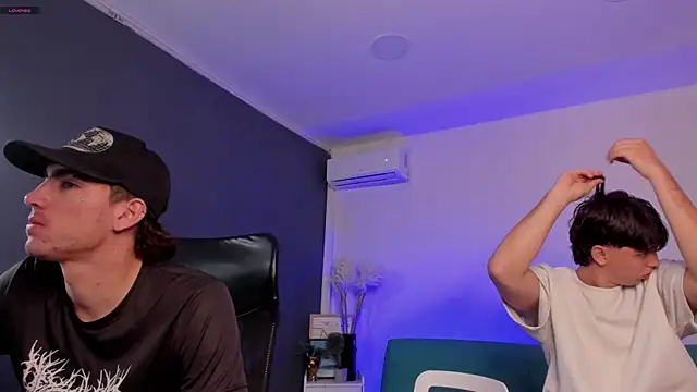 Handsomeboyss19 Pertunjukan Webcam