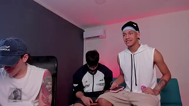 Handsomeboyss19 Pertunjukan Webcam