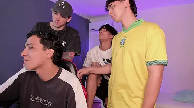 Handsomeboyss19 网络视讯表演